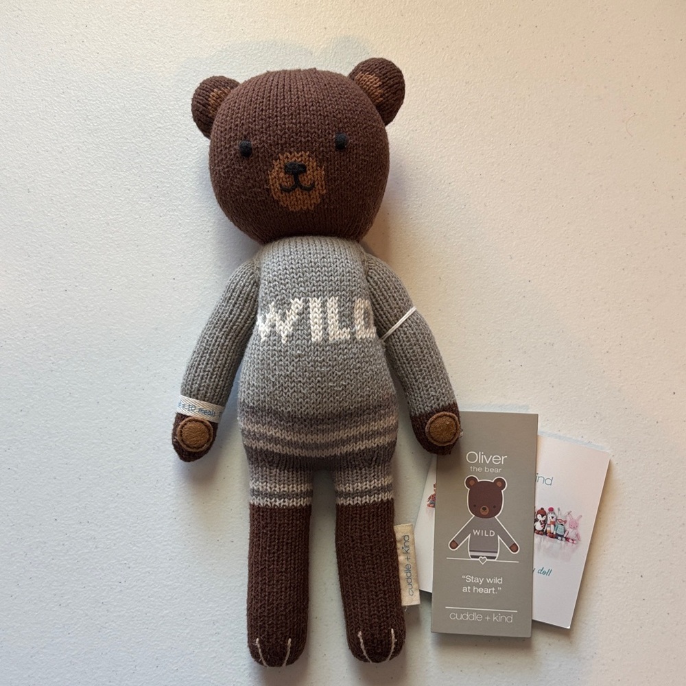 Cuddle + Kind Oliver the Bear